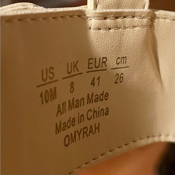 Omyrah Block Heel Sandal, size 10, Brand New, Never Worn - Picture 8 of 8